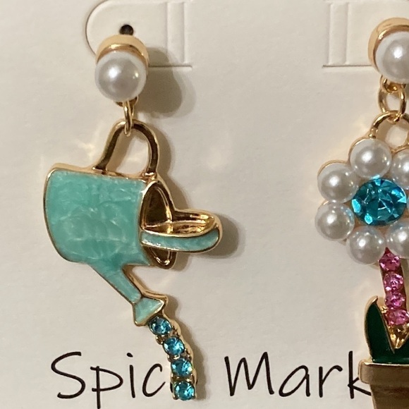 Spice Market WATERING CAN AND FLOWER  W/FAUX GEMS & PEARLS DANGLE EARRINGS - Picture 2 of 7